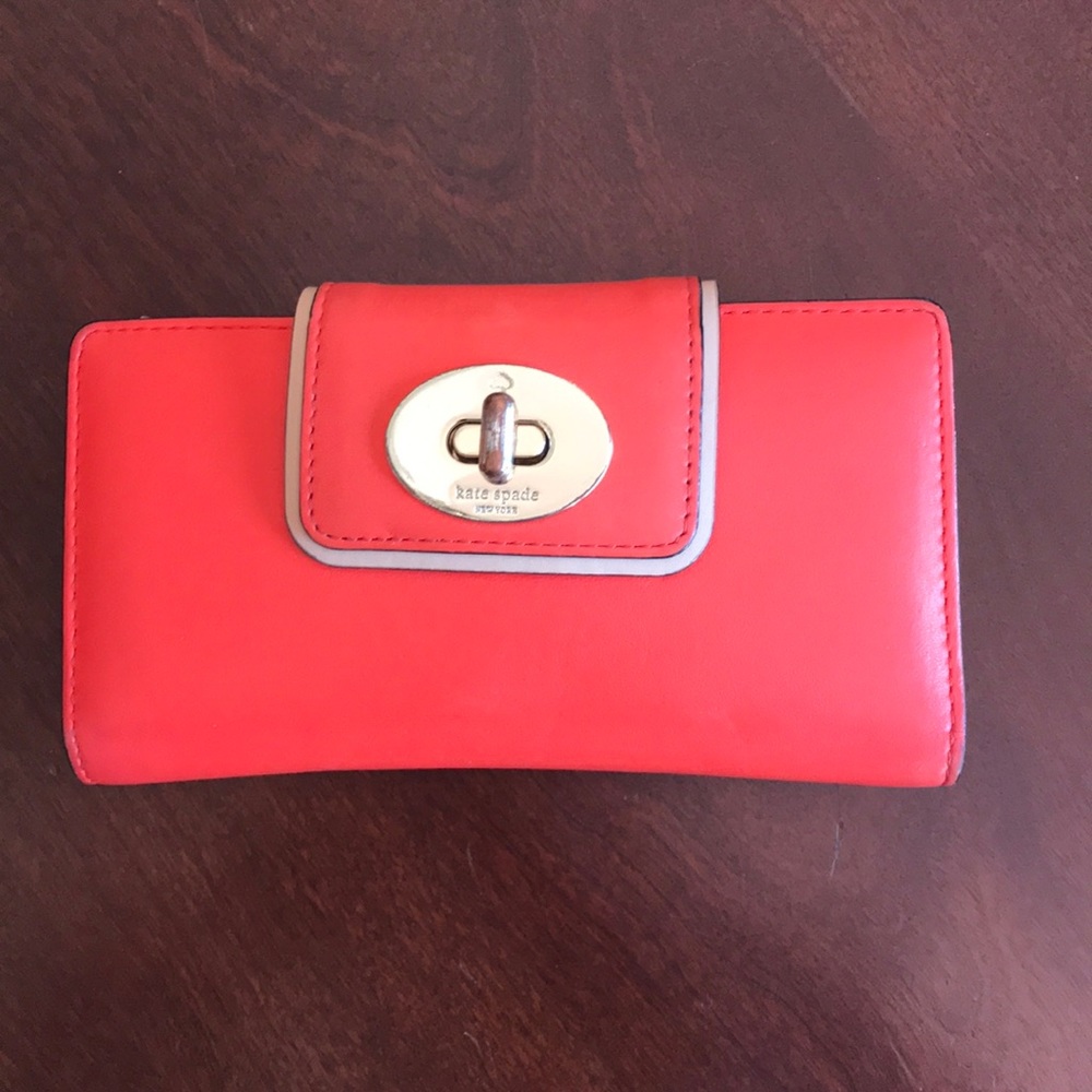 Kate Spade Wallet - Picture 2 of 7